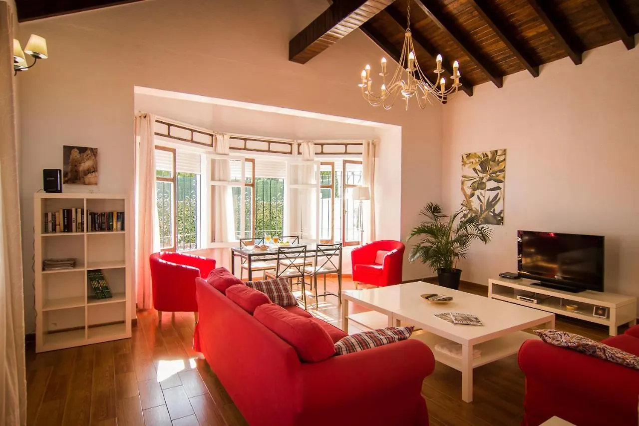 Holidays2Fuengirola Villa Mercedes In Center Fuengirola And 2Nd Line Beach Holiday home