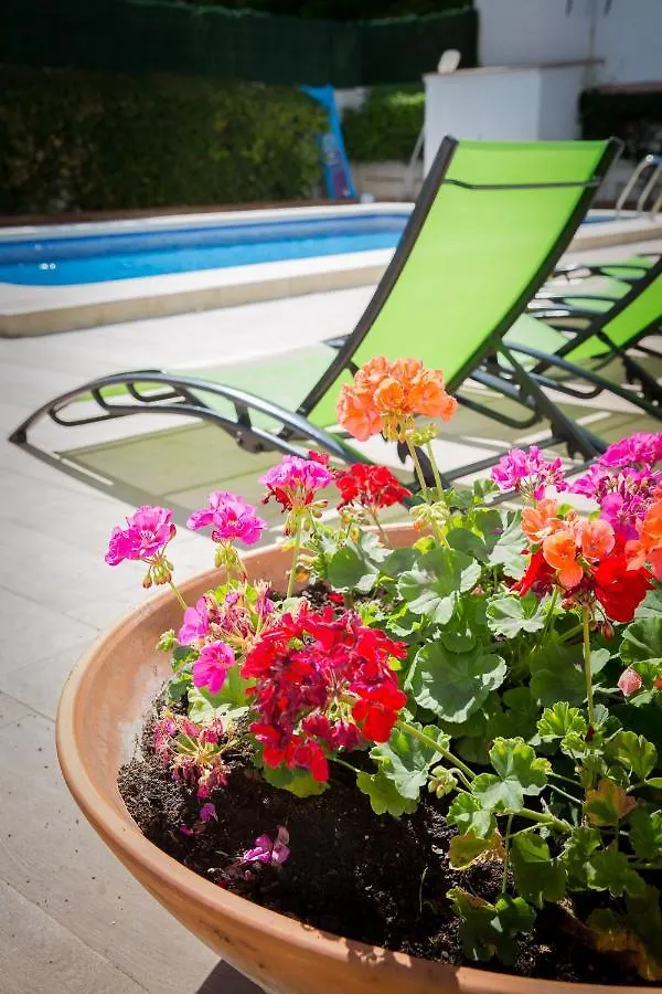 Holiday home Holidays2Fuengirola Villa Mercedes In Center Fuengirola And 2Nd Line Beach