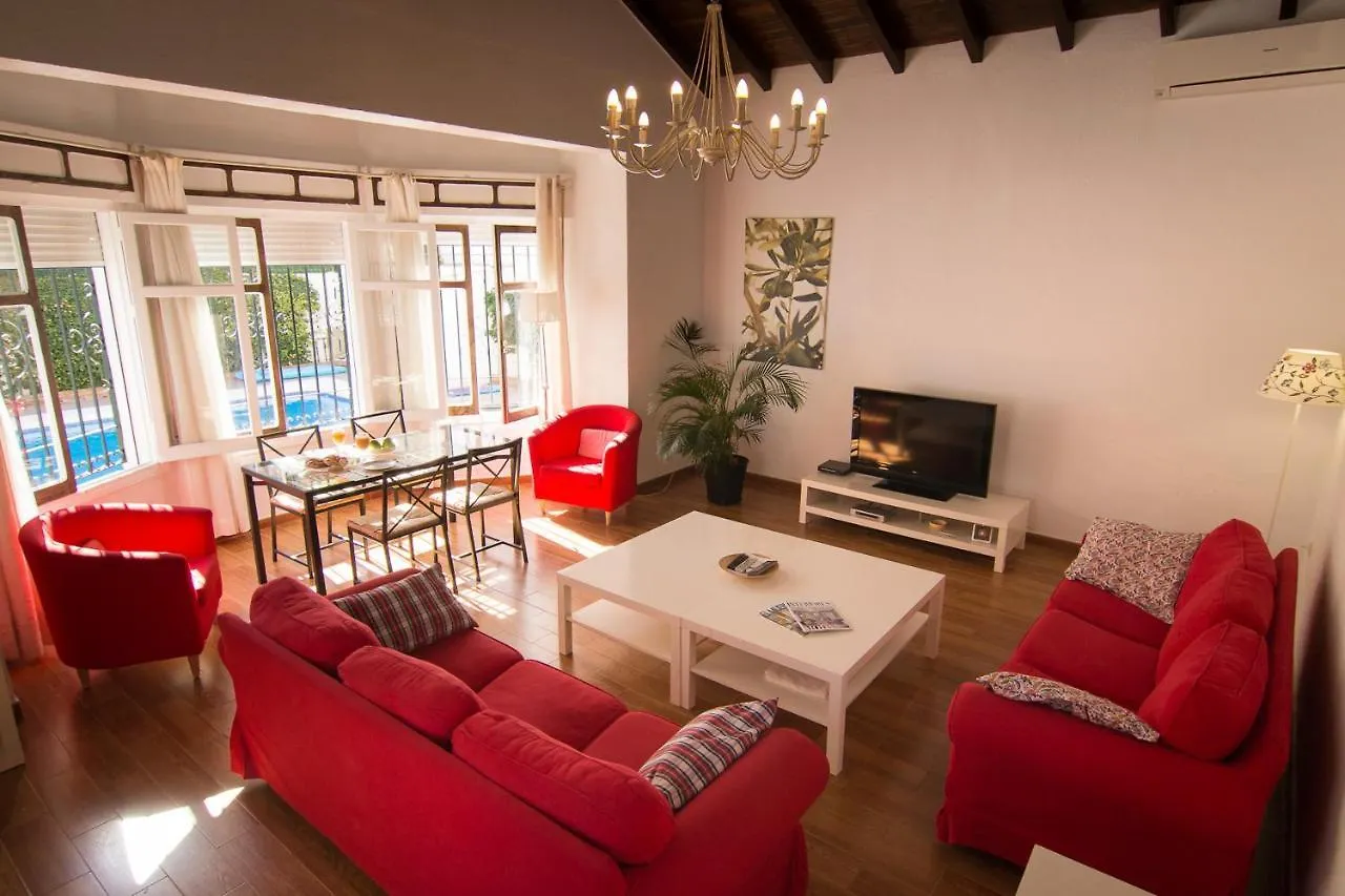 Holidays2Fuengirola Villa Mercedes In Center Fuengirola And 2Nd Line Beach Holiday home
