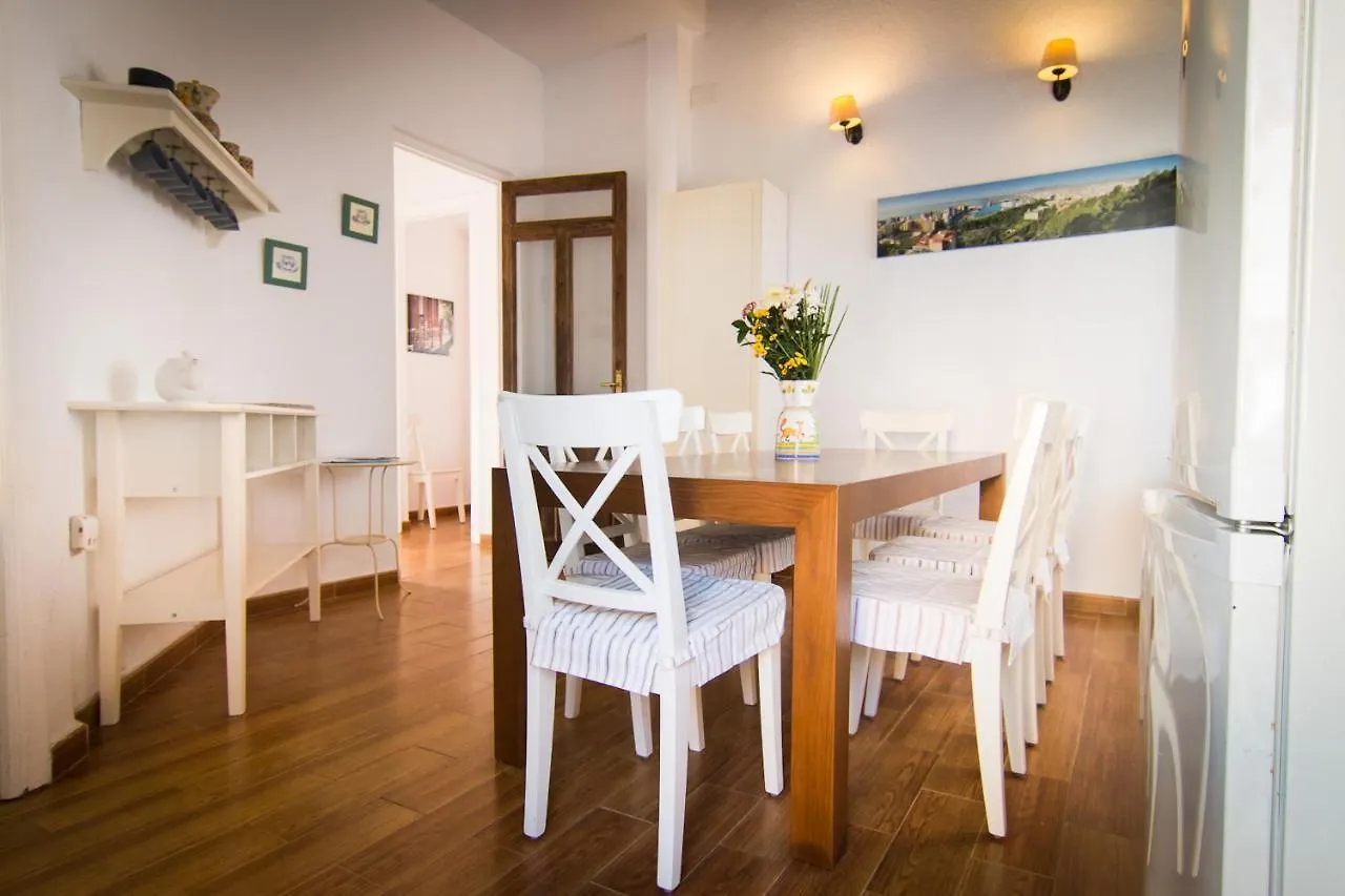 Holiday home Holidays2Fuengirola Villa Mercedes In Center Fuengirola And 2Nd Line Beach